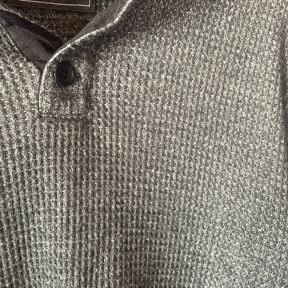 Express button V-neck sweater - Picture 4 of 5